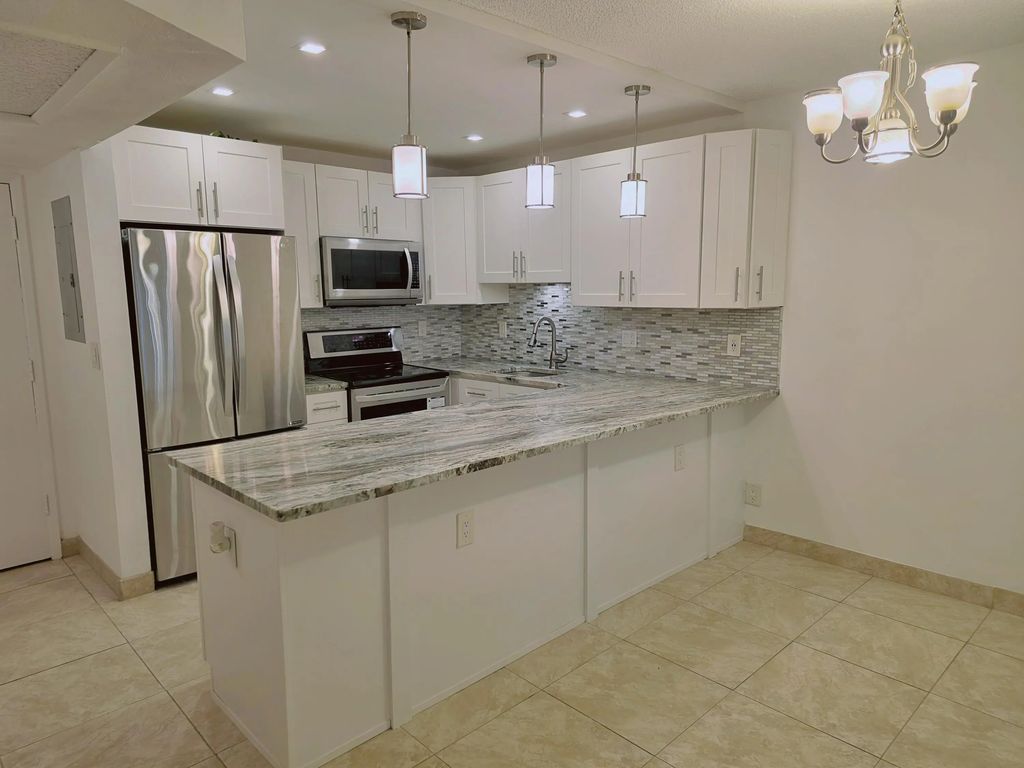 255 S Cypress Road #315, Pompano Beach