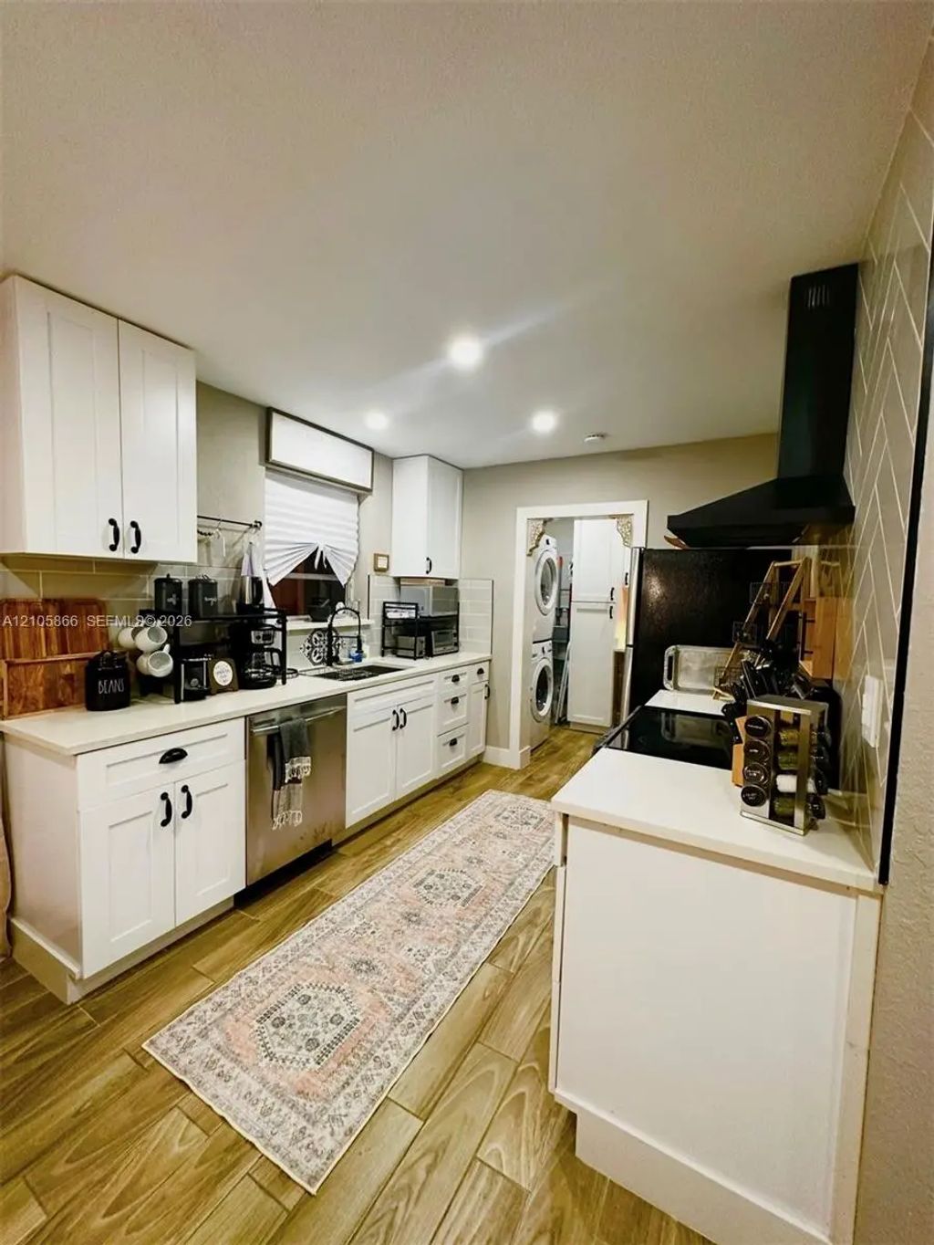 11241 Sw 7th Terrace, Sweetwater