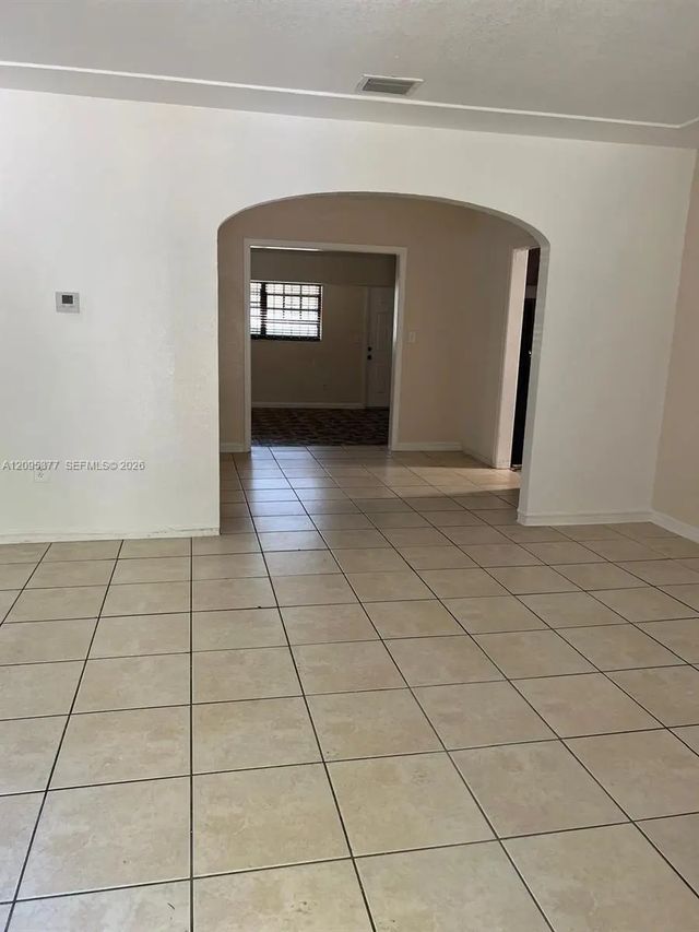 3 of 15 - 570 Nw 41st Street, Miami, FL
