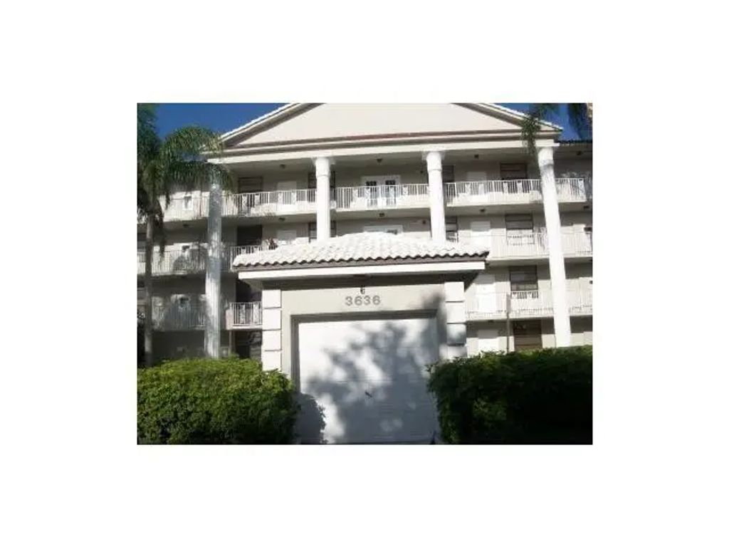 3636 Whitehall Drive #103, West Palm Beach