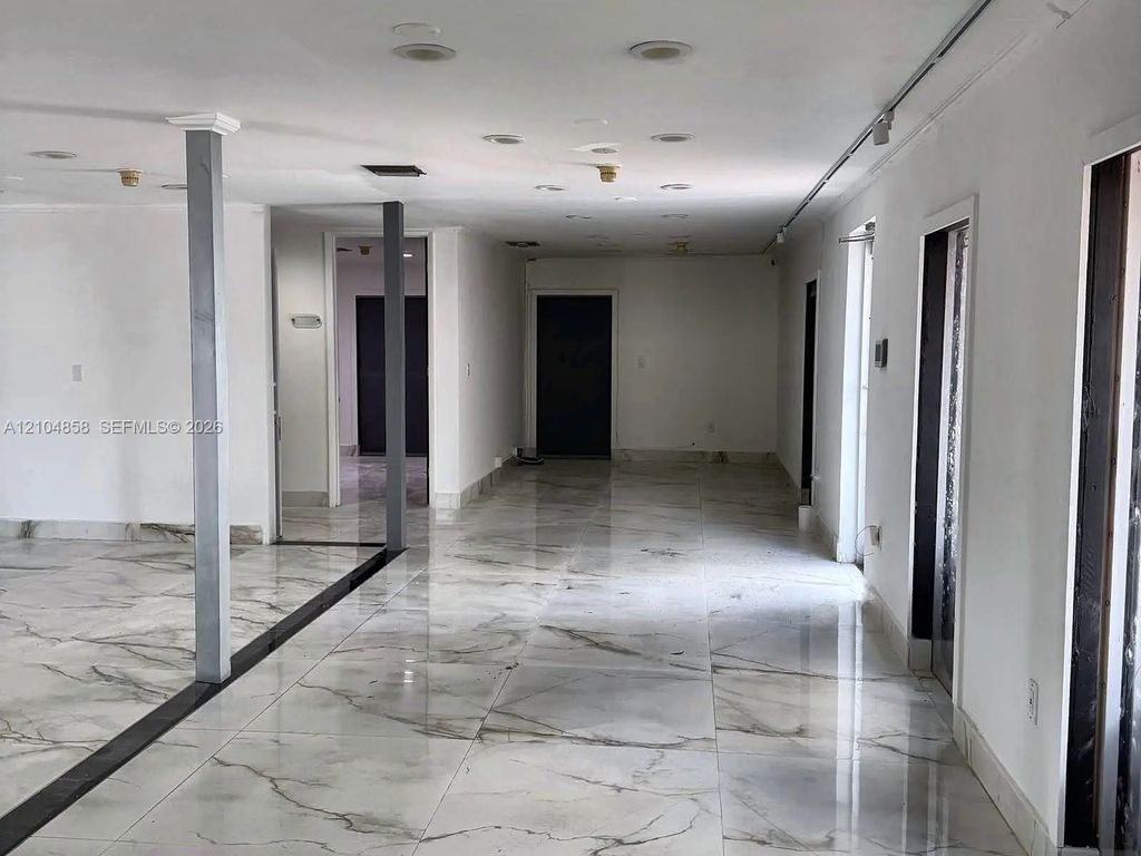 10570 Nw 27th Street #h101, Doral
