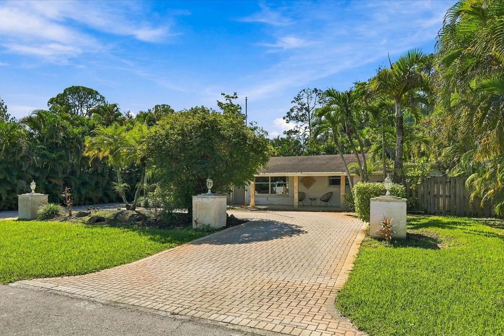 5660 Lee Drive, West Palm Beach