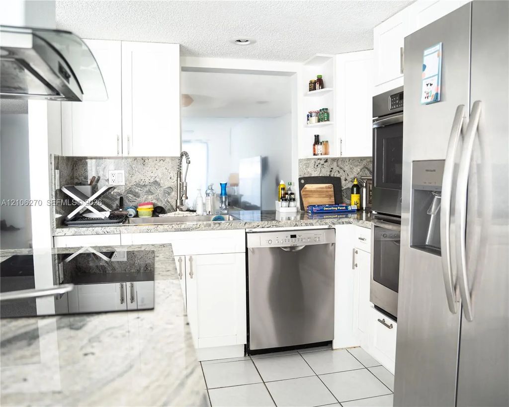 2410 Ne 10th Street #123, Hallandale Beach