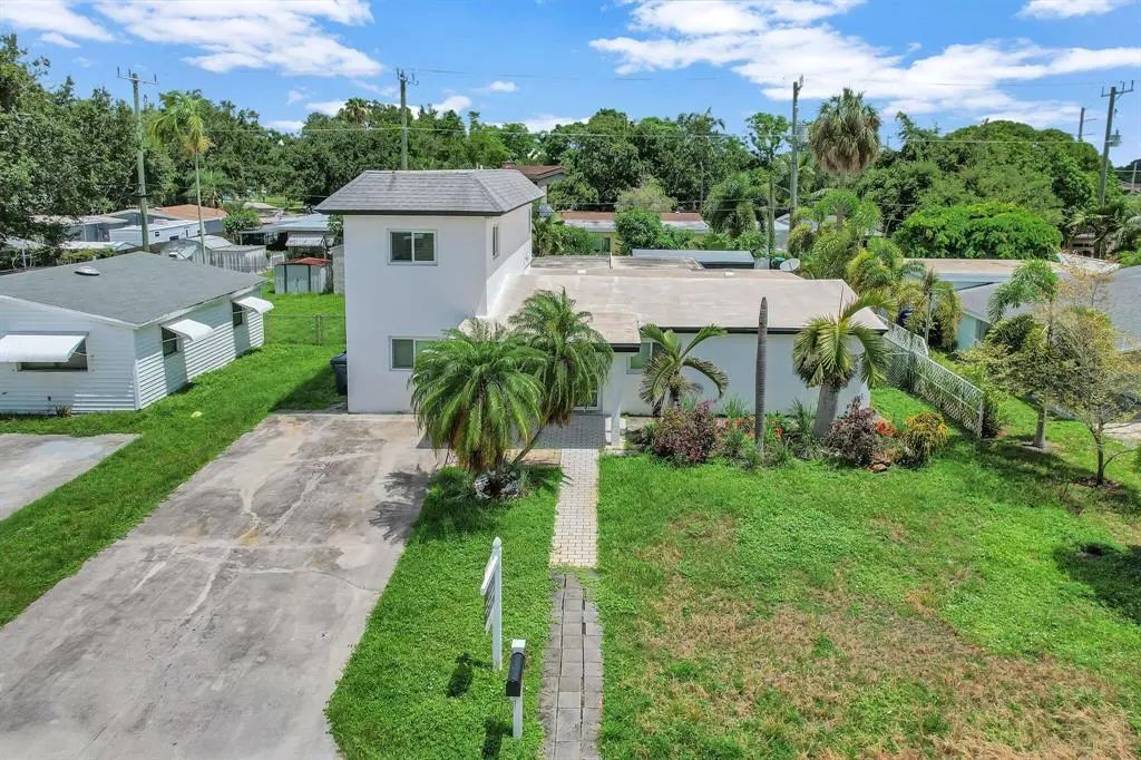 5615 Freedom Street, Hollywood