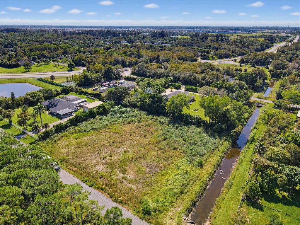 16682 64th Place N, The Acreage