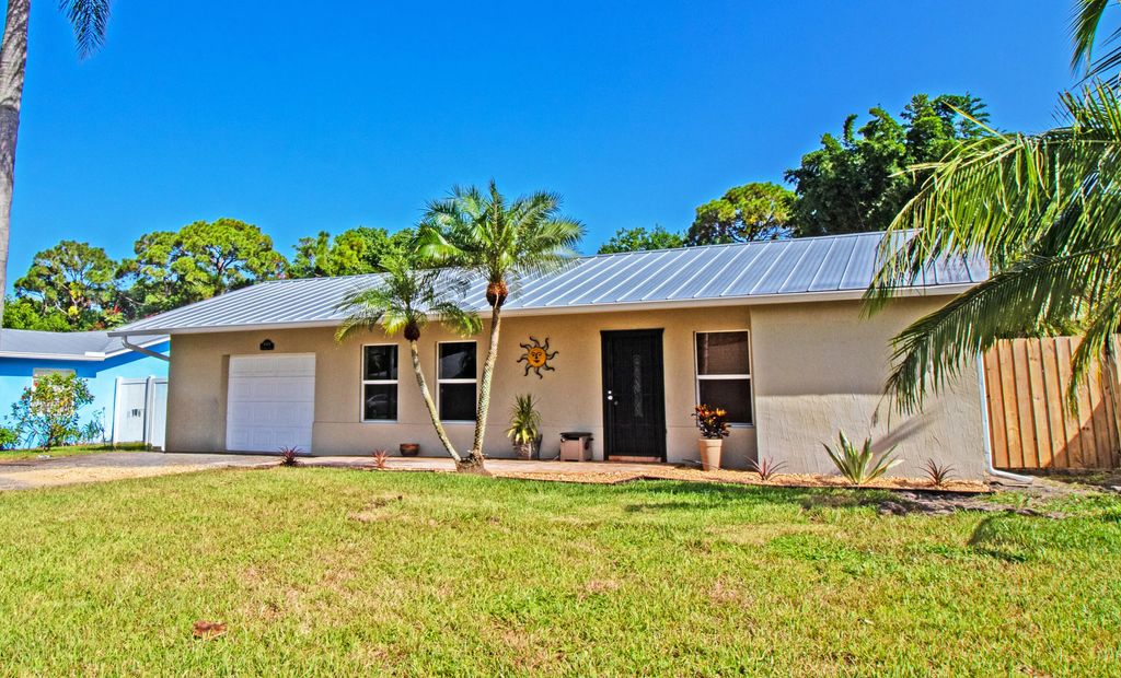 8804 Se Jardin Street, Hobe Sound