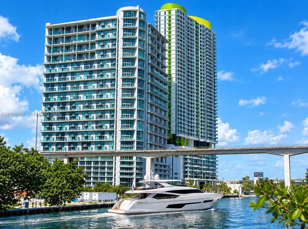 690 Sw 1st Court #3118, Miami