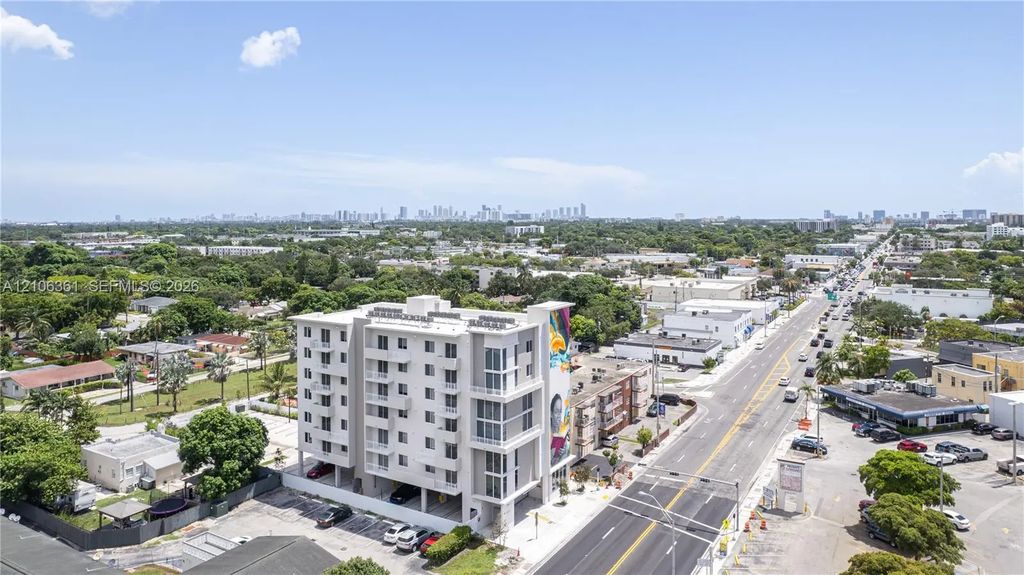 475 Ne 125th #705, North Miami