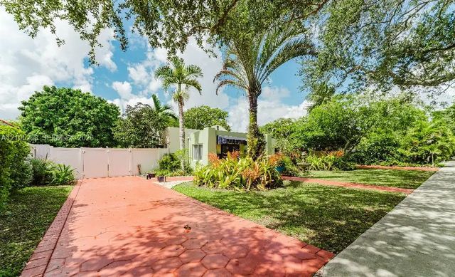 3 of 42 - 230 Miami Springs Avenue, Miami Springs, FL