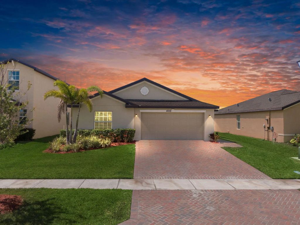 4235 Troon Circle, Palm City
