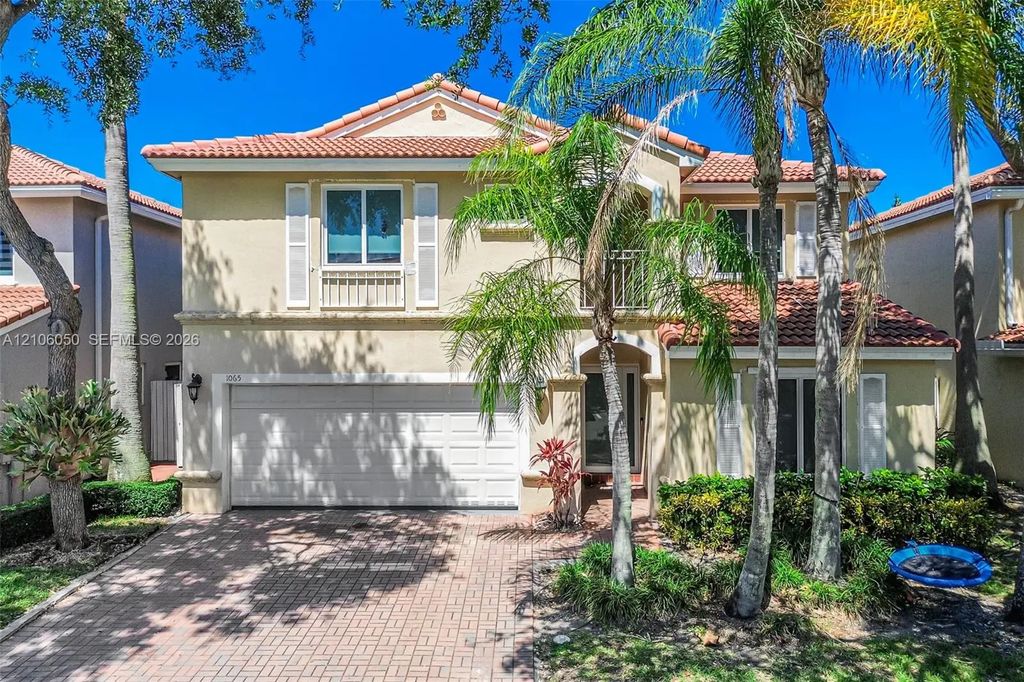 1065 Weeping Willow Way, Hollywood
