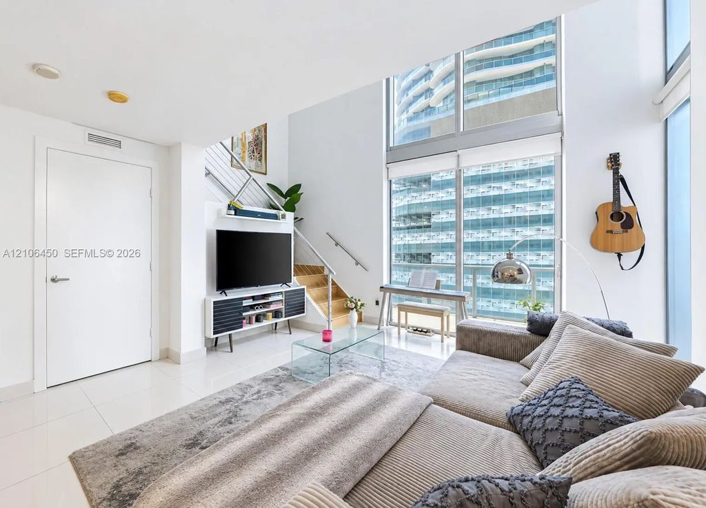1050 Brickell Avenue #1002, Miami