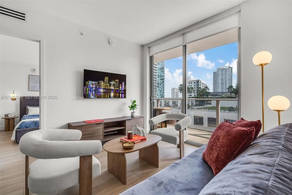 90 Ne 32nd Street #707, Miami