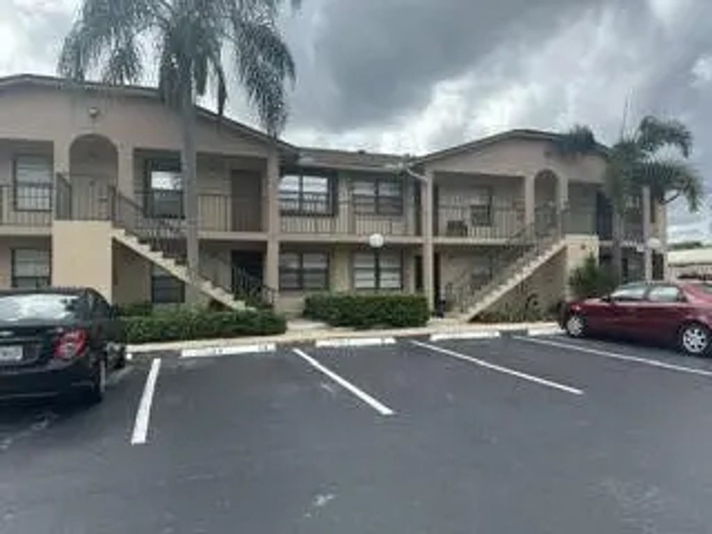 9430 Boca Cove  Circle #202, Boca Raton