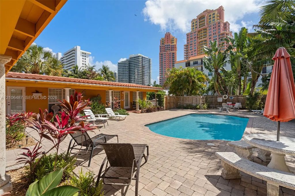 2033 Ne 33rd Avenue #2, Fort Lauderdale