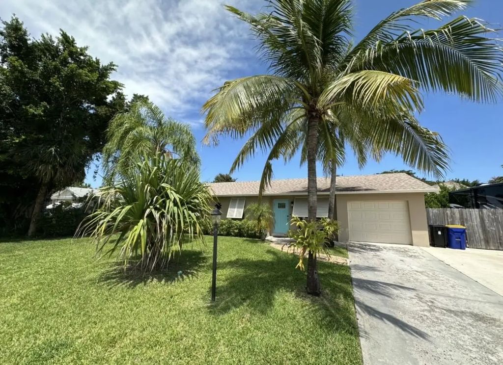 19043 Se Fearnley Drive, Tequesta