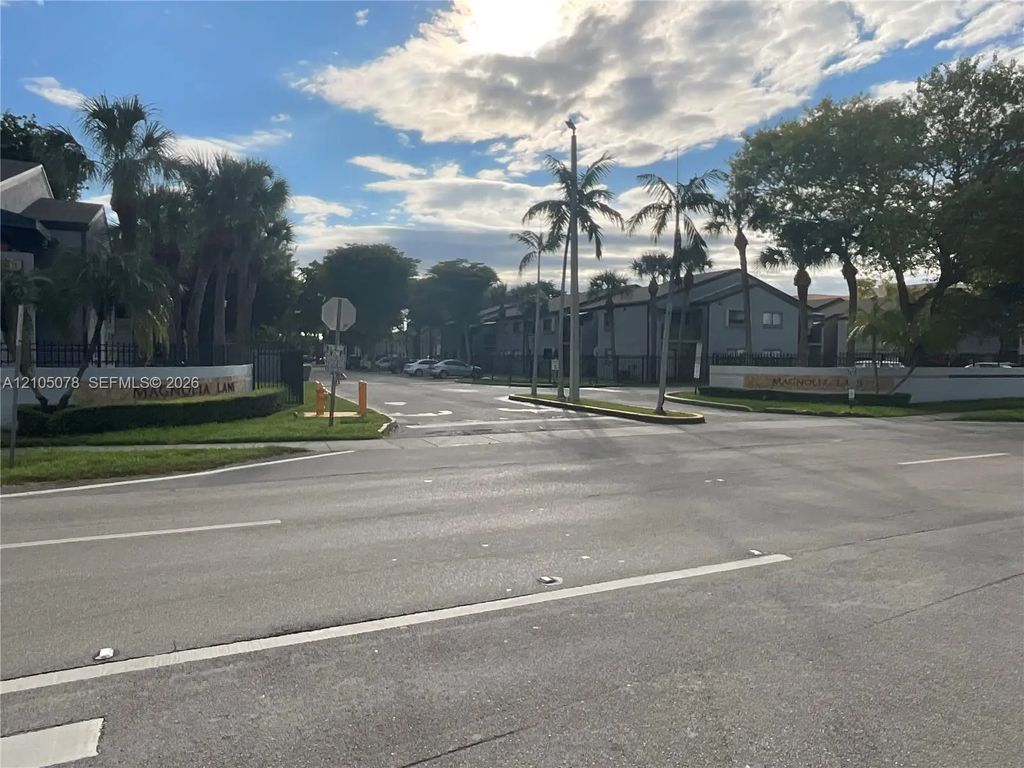 7425 Sw 152nd Avenue #11-207, Miami