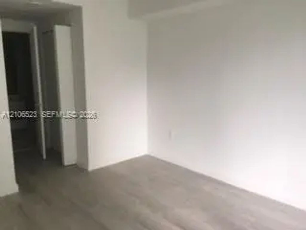 55 Sw 9th Street #1110, Miami