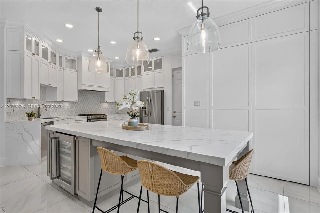 14940 Nw 89th Avenue, Miami Lakes