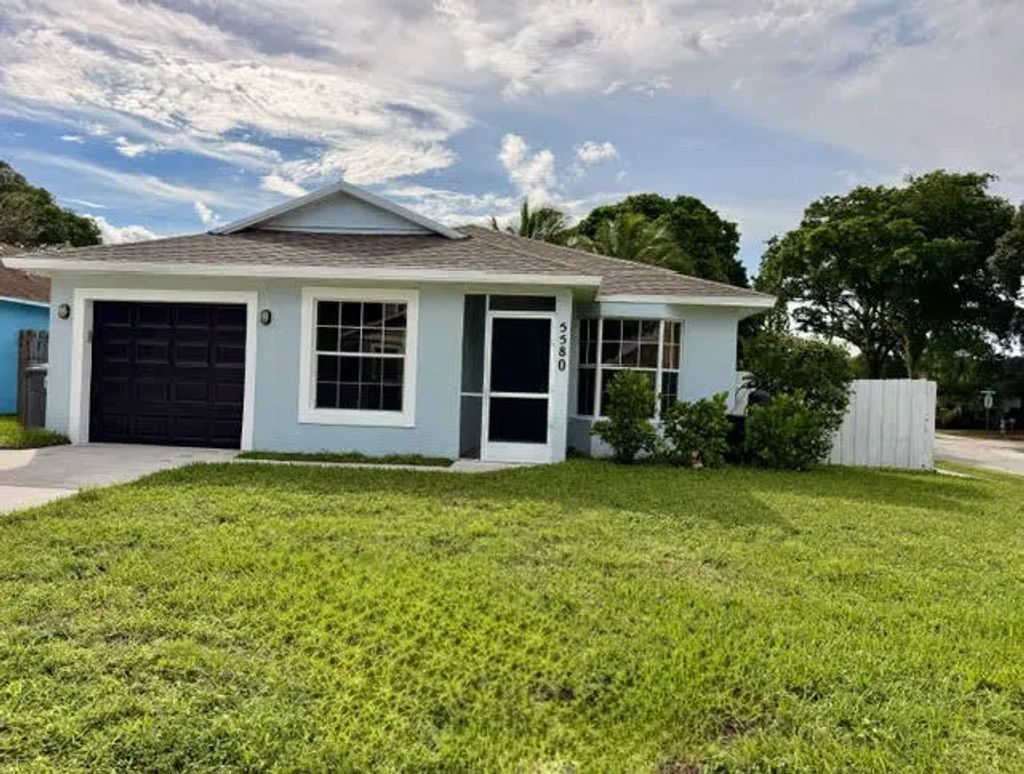 5580 Boynton Place, Boynton Beach