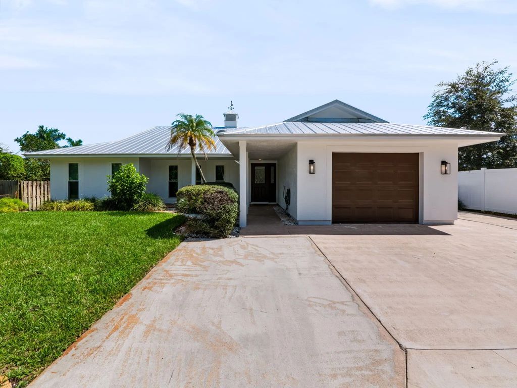 1951 Se Mapp Road, Palm City