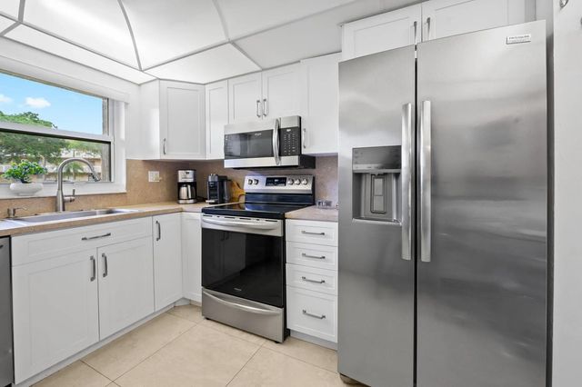 9330 Sunrise Lakes Boulevard #104, Sunrise