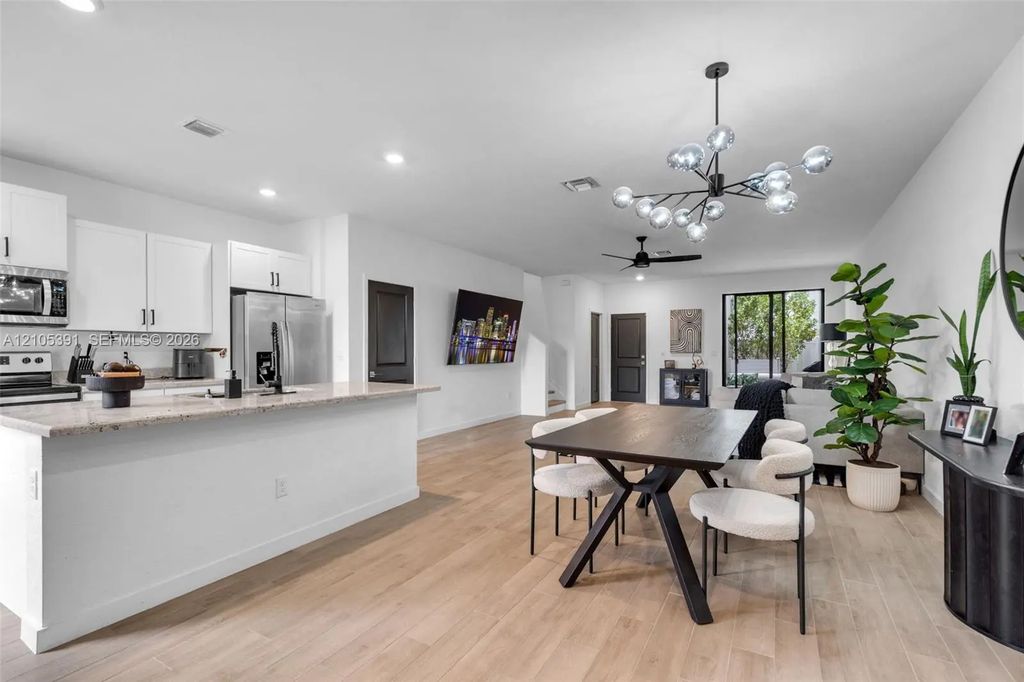 387 Nw 17th Street, Fort Lauderdale