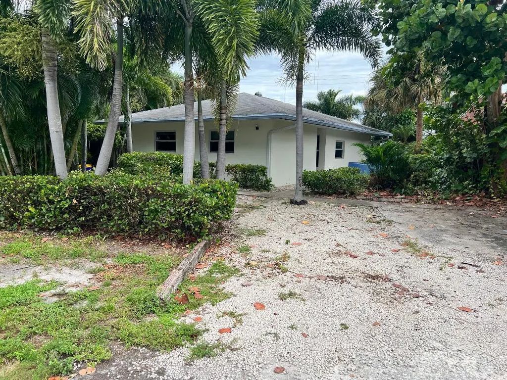151 Manchester Street, Boca Raton