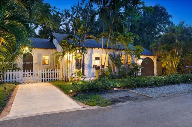 668 Ne 70th Street, Miami