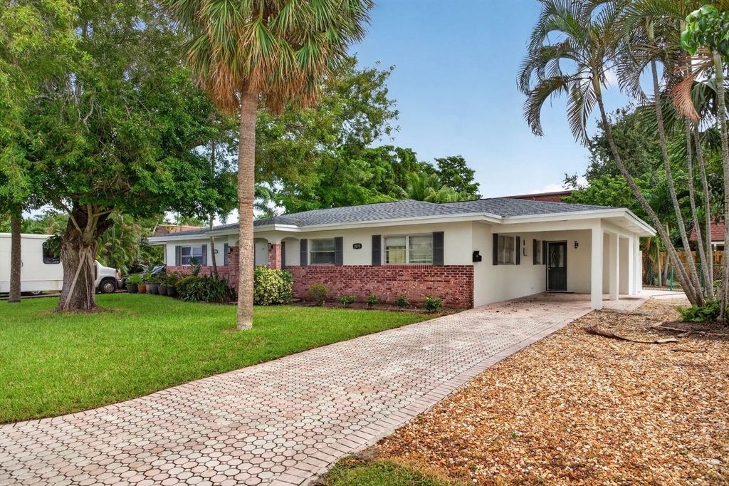 2010 Ne 33rd Street, Lighthouse Point