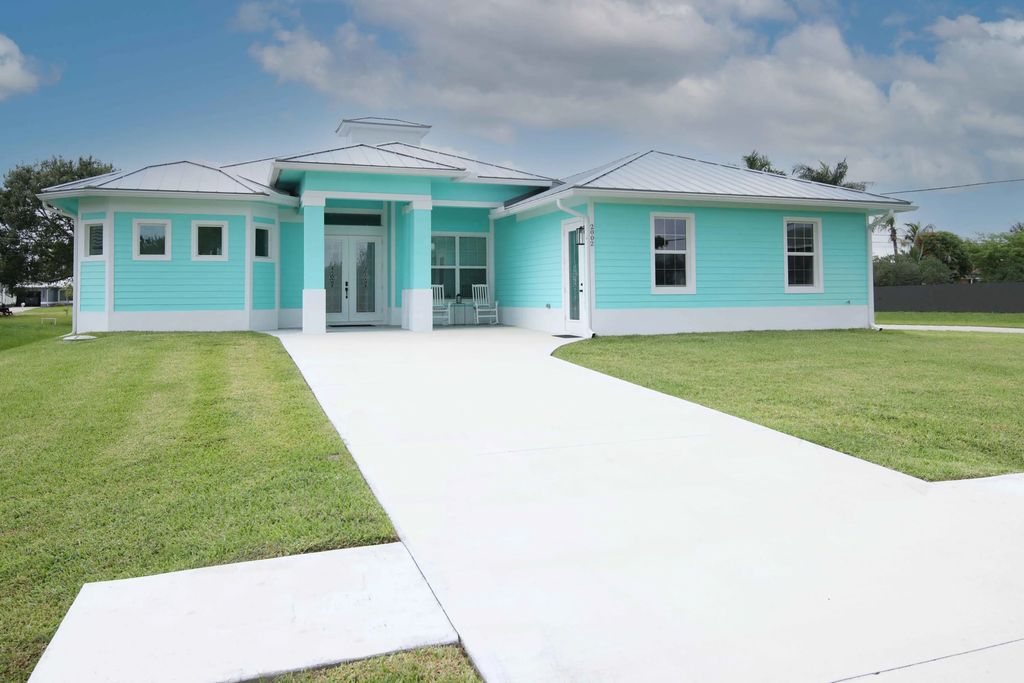 2002 Sw Capeador Street, Port St. Lucie