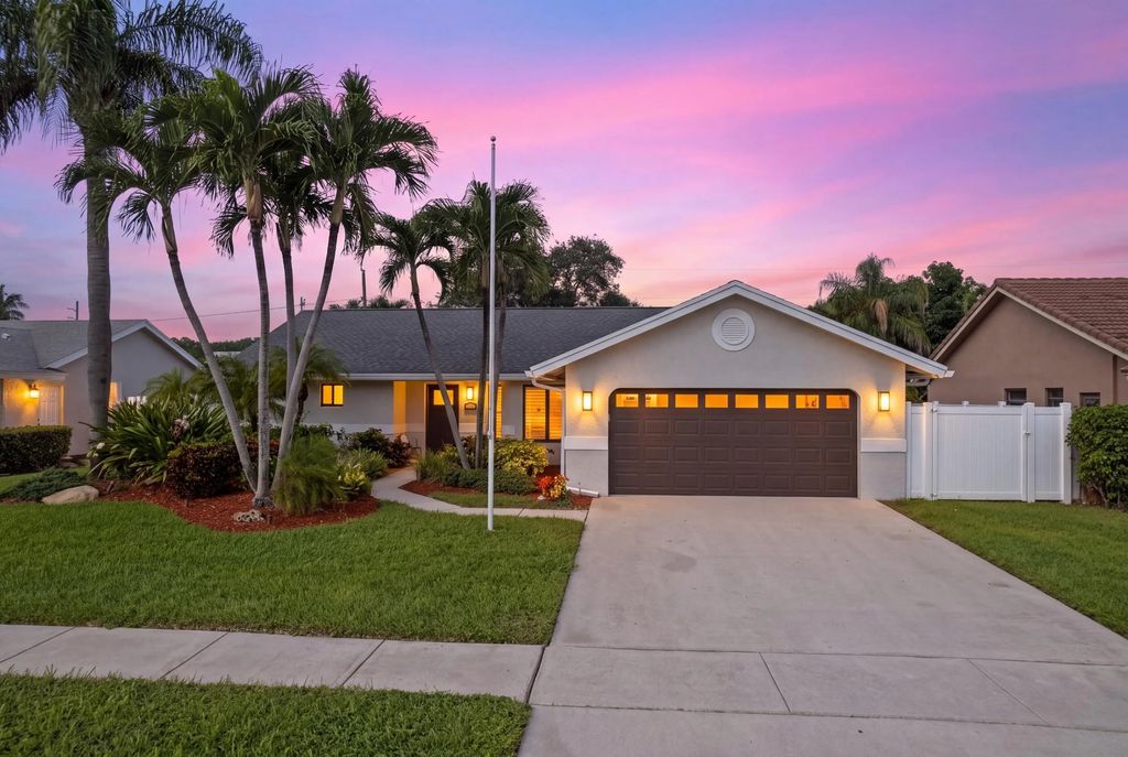 7969 W Country Club Boulevard, Boca Raton