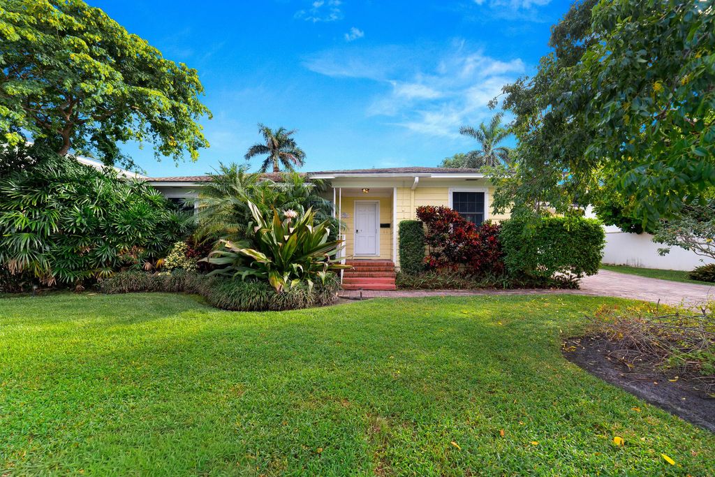 1102 Seaspray Avenue, Delray Beach