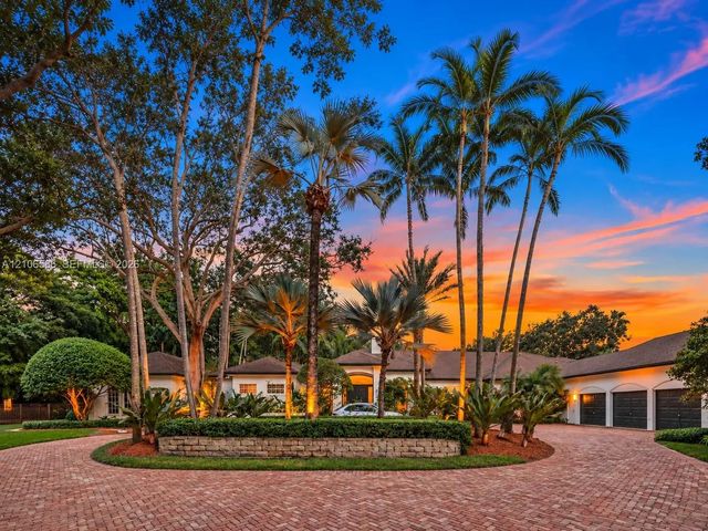 9325 Sw 59th Place, Pinecrest