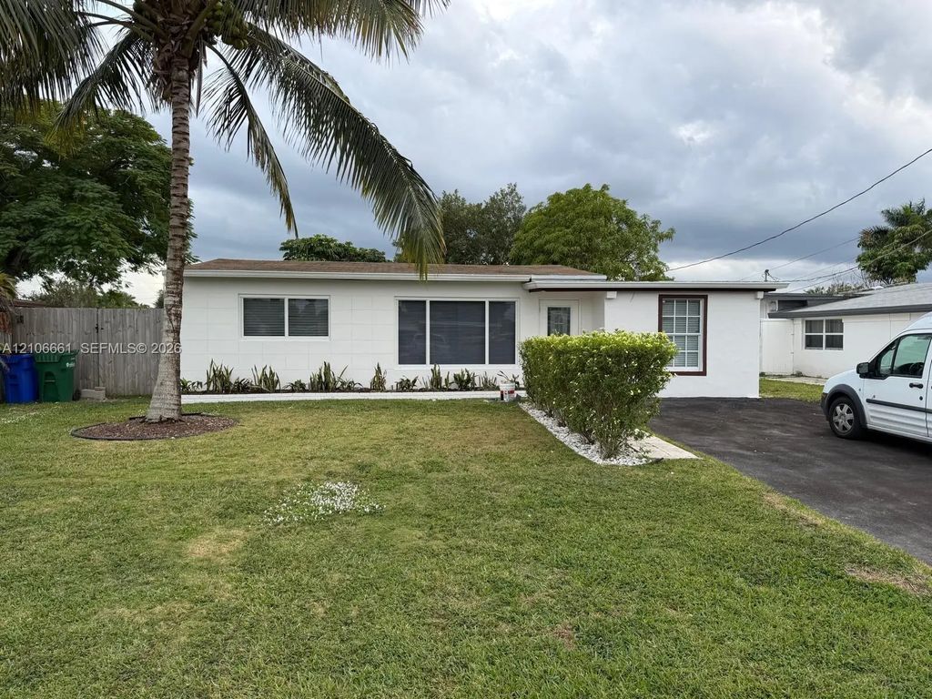 6318 Nw 24th Court, Margate