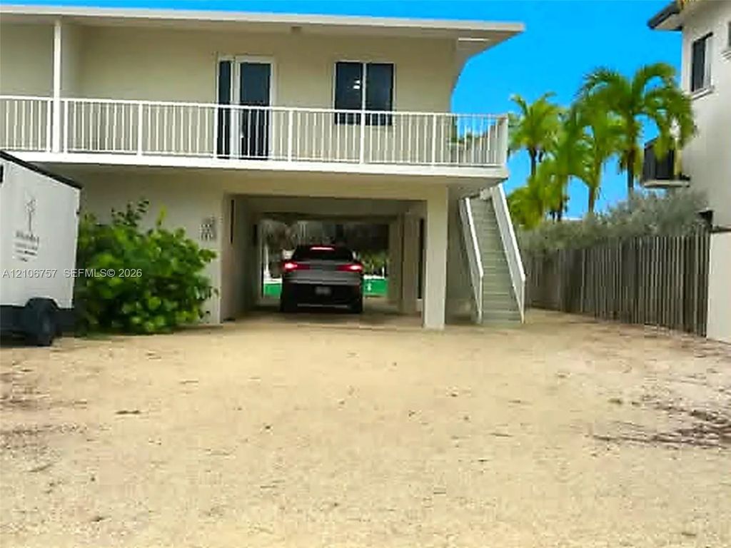 136 Marina Avenue #east, Key Largo