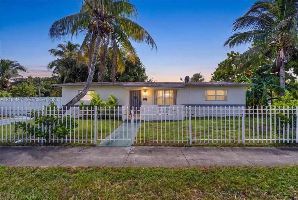 15380 Ne 14th Avenue, North Miami Beach
