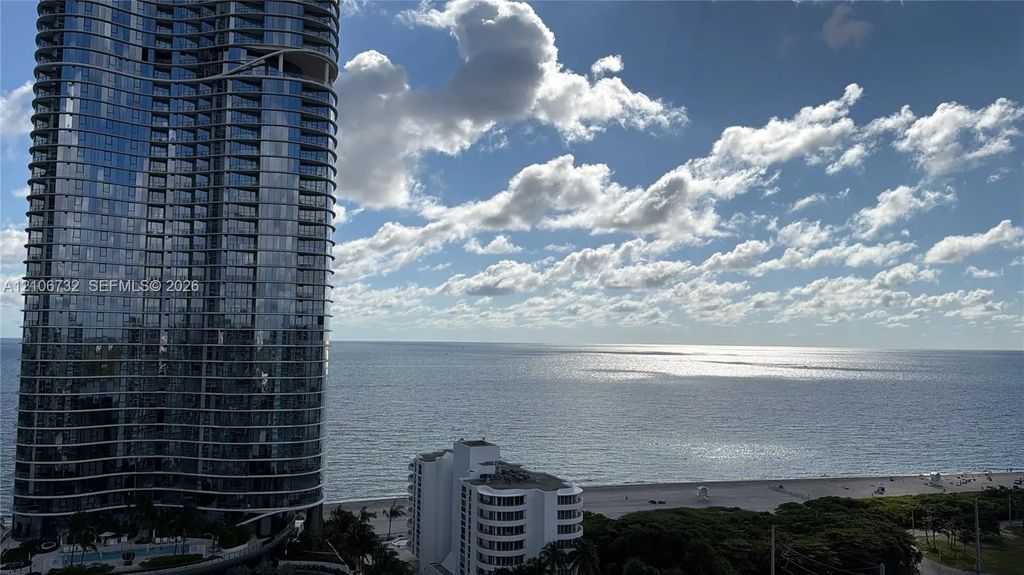 100 Bayview Drive #2108, Sunny Isles Beach
