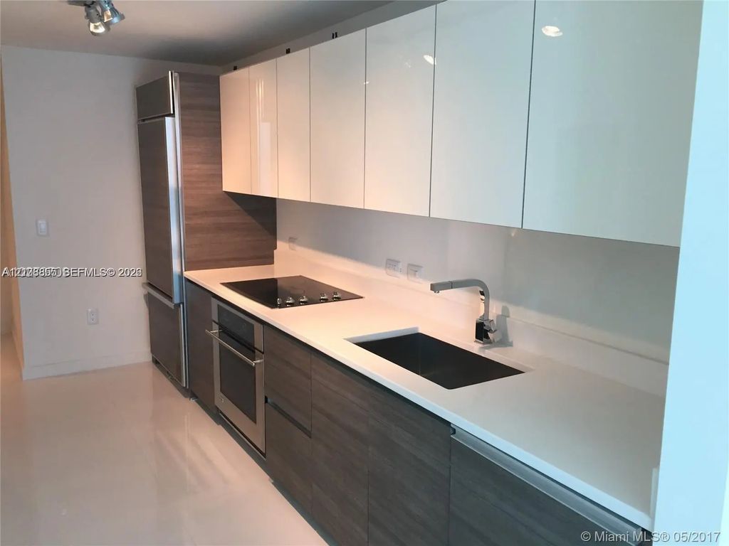 1100 S Miami Avenue #3105, Miami