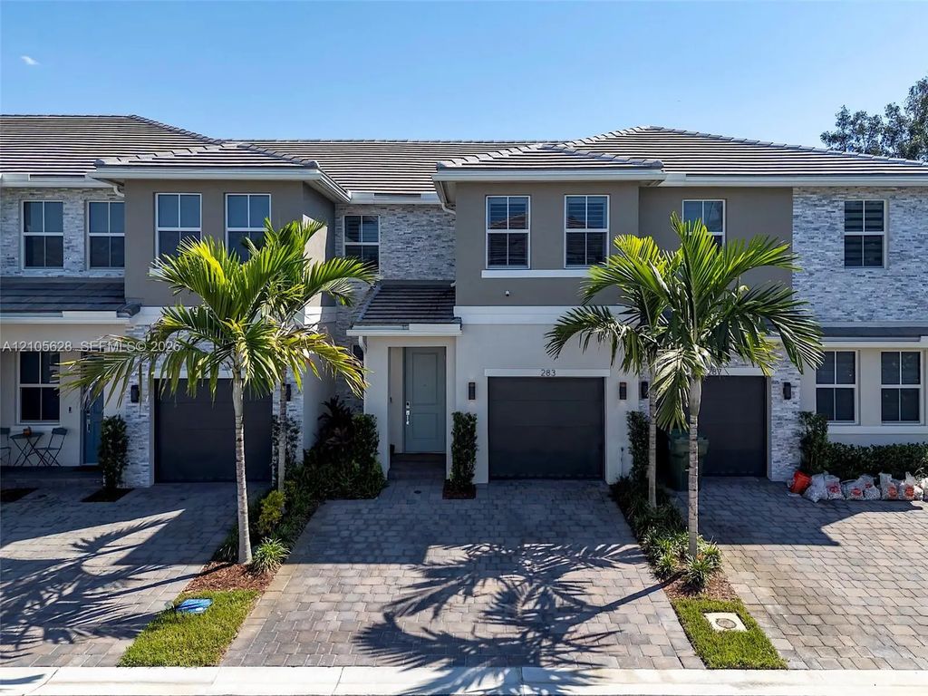 283 Sw 169th Lane, Pembroke Pines