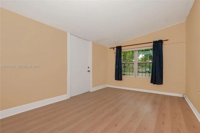 5 of 13 - 11510 Sw 136th Street, Miami, FL