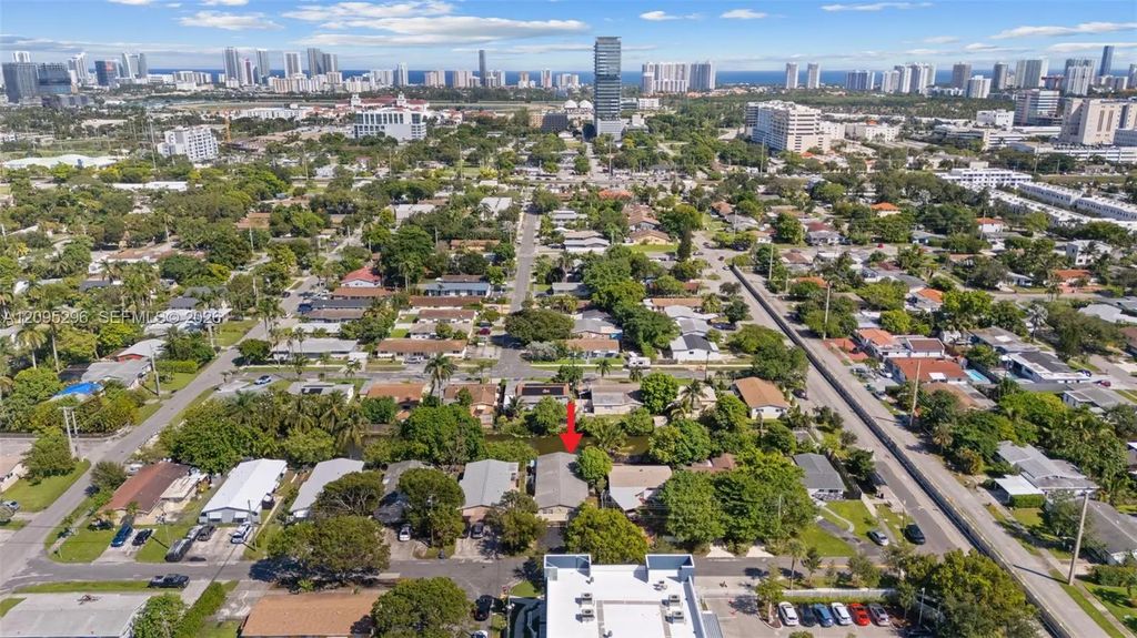 1001 Sw 4th Terrace, Hallandale Beach