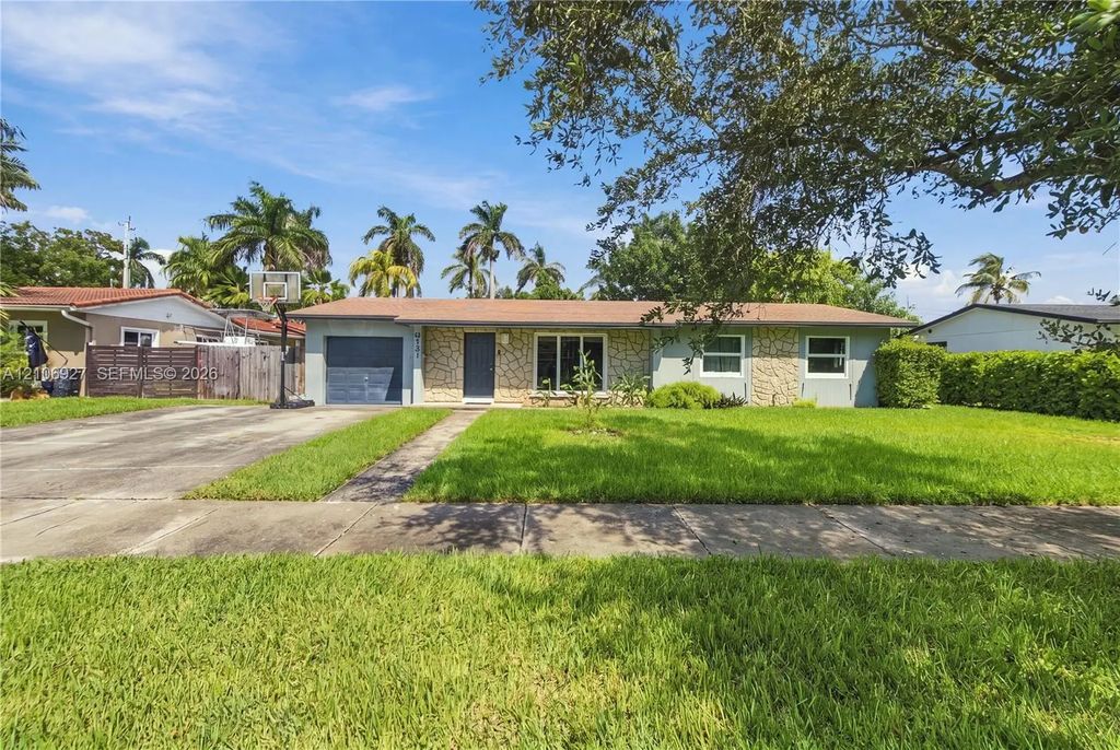 9121 Sw 184th Terrace, Cutler Bay