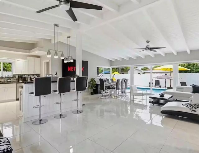 4 of 4 - 561 Ne 172nd Street, North Miami Beach, FL