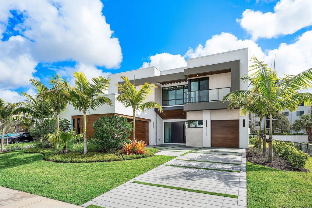 16717 Mosaic Place, Delray Beach