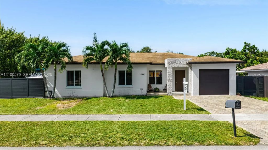 17990 Sw 113th Court, Miami