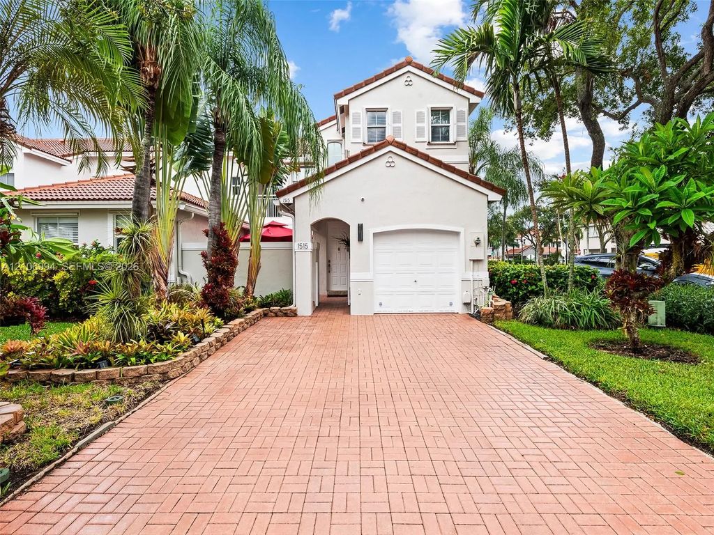 1515 Seagrape Way, Hollywood