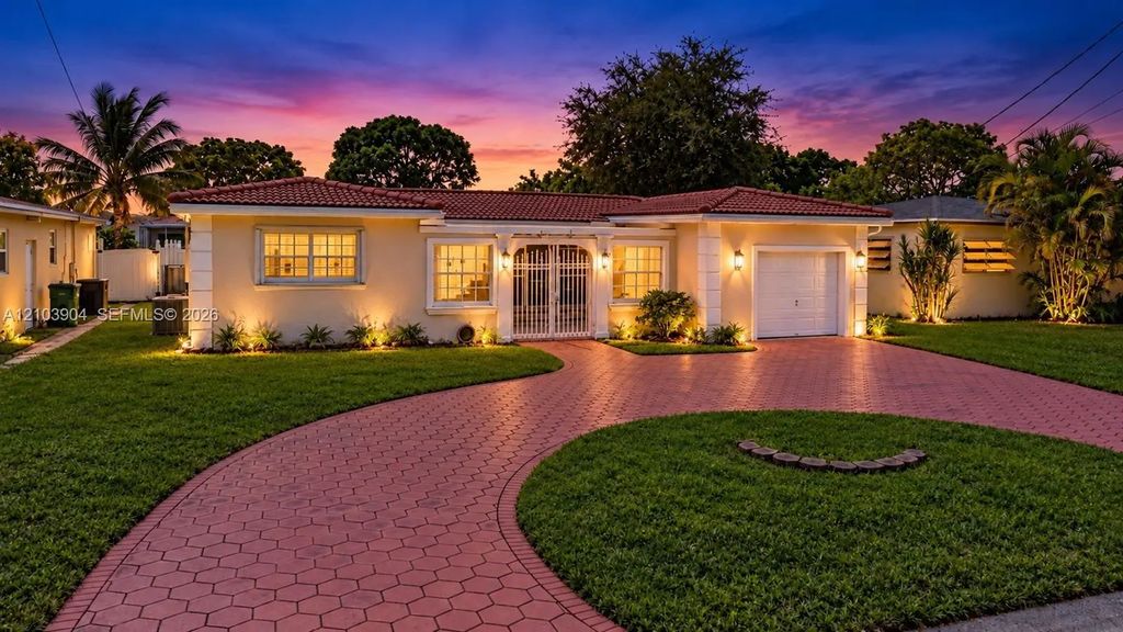 7820 Granada Boulevard, Miramar