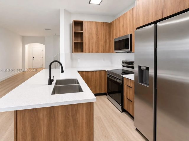 10720 Nw 82nd Terrace #7-8, Doral