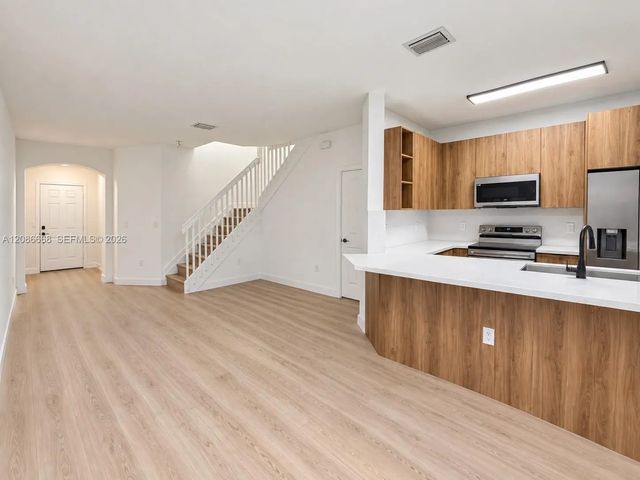 4 of 31 - 10720 Nw 82nd Terrace #7-8, Doral, FL